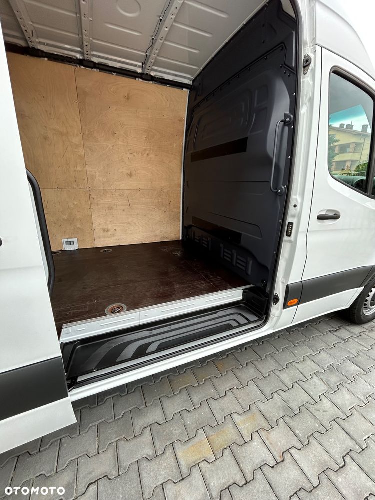 Mercedes-Benz Sprinter 315 - 13