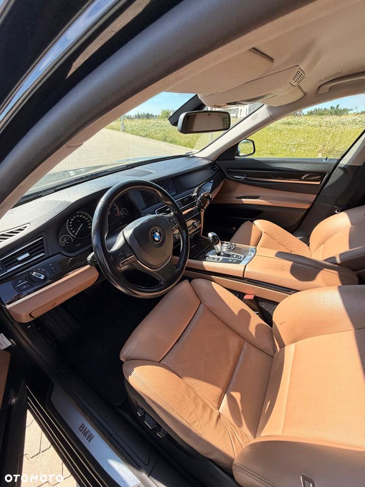 BMW Seria 7 740d xDrive - 10