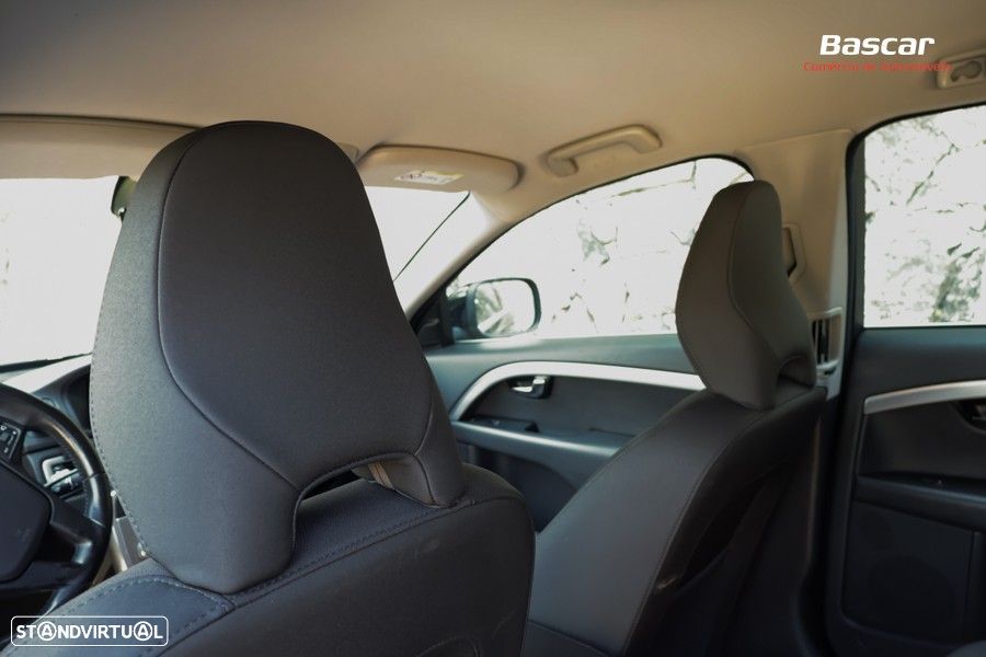 Volvo XC 70 D4 Geartronic Black Line - 22