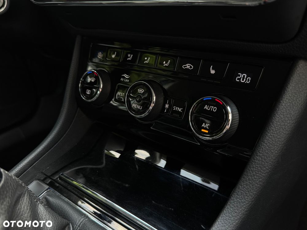 Skoda Superb 1.4 TSI ACT Style - 26