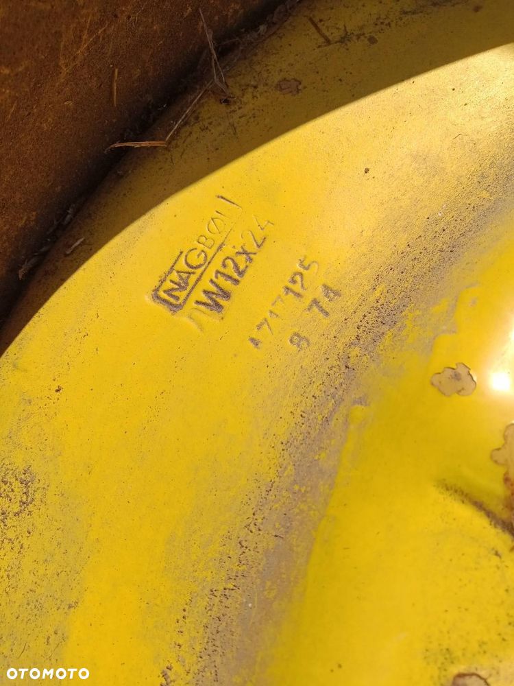 OPONA UŻYWANA PRZÓD KOMBAJN 16.9/14 -24 JOHN DEERE - 3