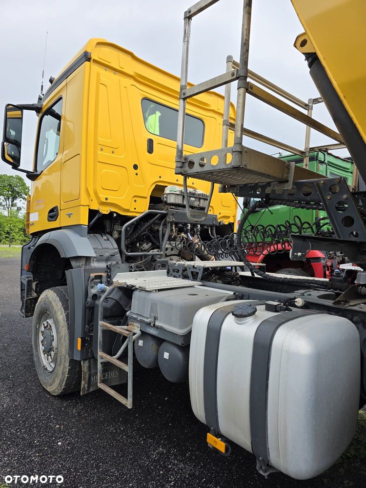 Mercedes-Benz Arocs 2043 + naczepa wywrotka Meiller - 4