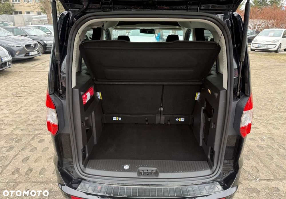 Ford Tourneo Courier - 6