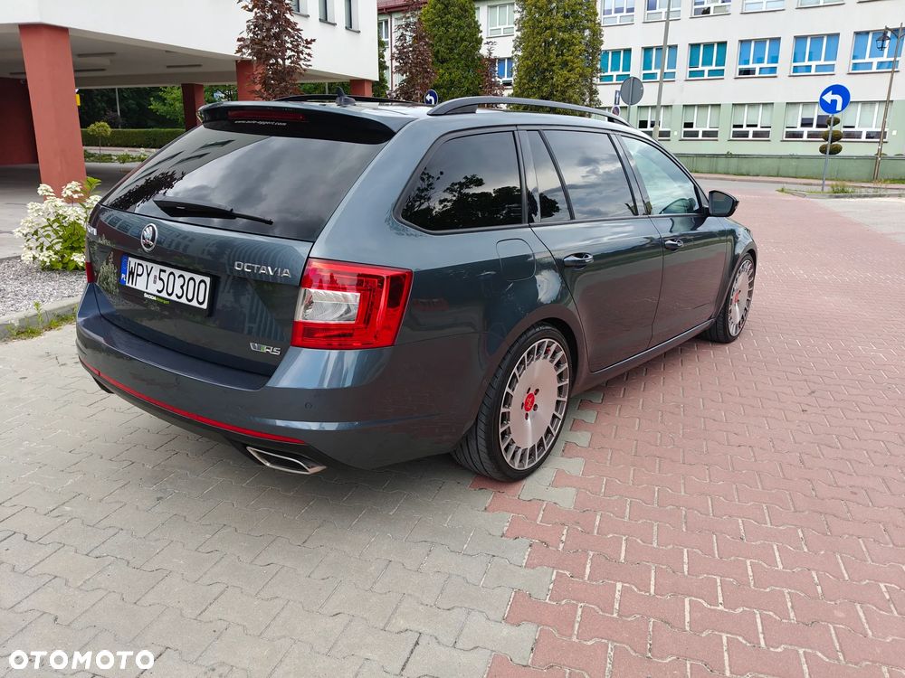 Skoda Octavia 2.0 TDI RS DSG - 5