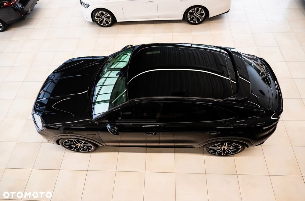 Porsche Cayenne Turbo E-Hybrid PHEV - 13
