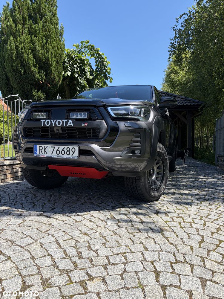 Toyota Hilux 2.8 D-4D Double Cab GR Sport 4x4 - 10