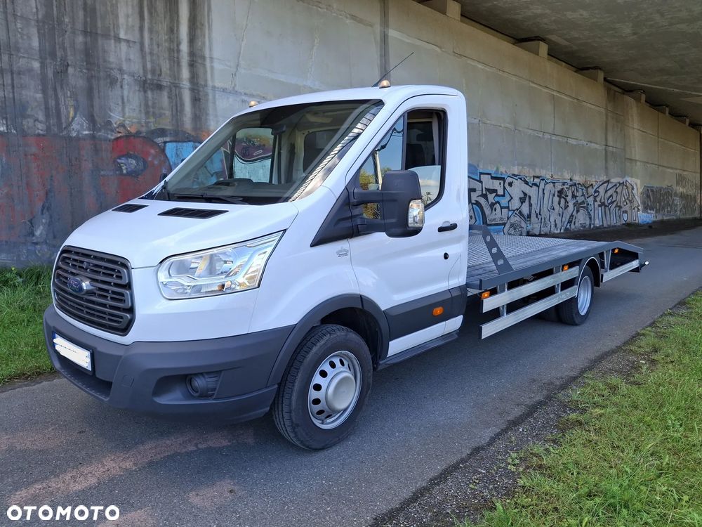 Ford Transit - 1
