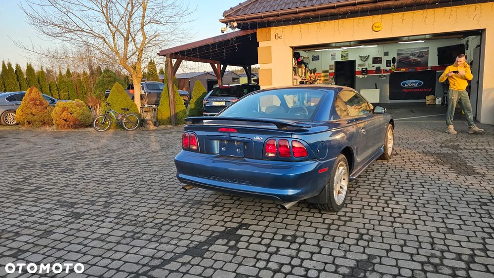 Ford Mustang - 18