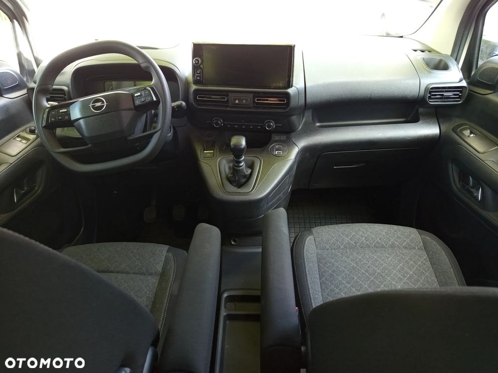 Opel Combo 1.5 CDTI Essentia S&S - 15