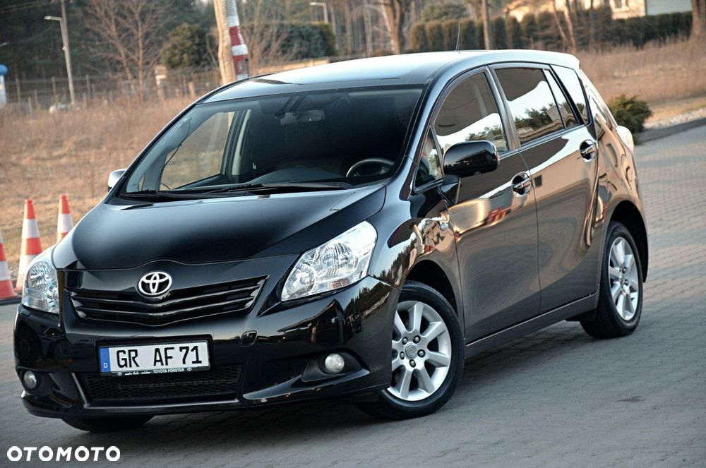 Toyota Verso - 4