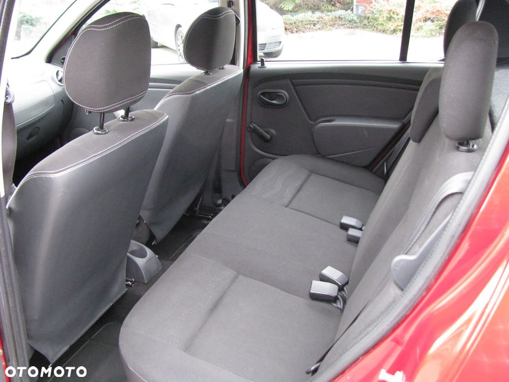 Dacia Sandero - 7