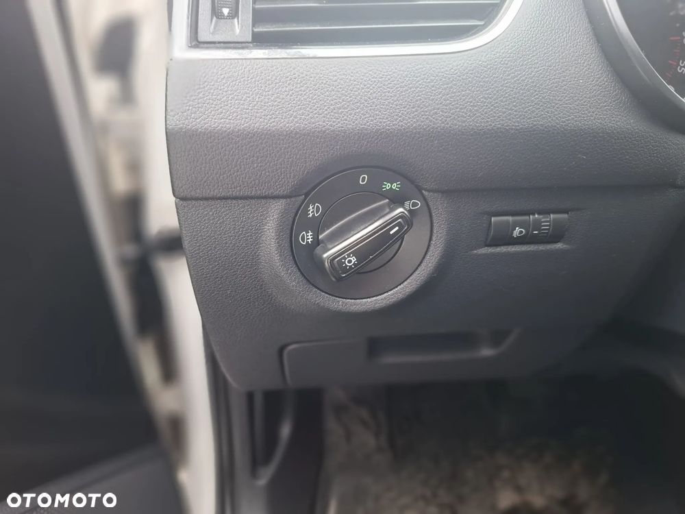 Skoda Octavia 2.0 TDI Ambition DSG - 22