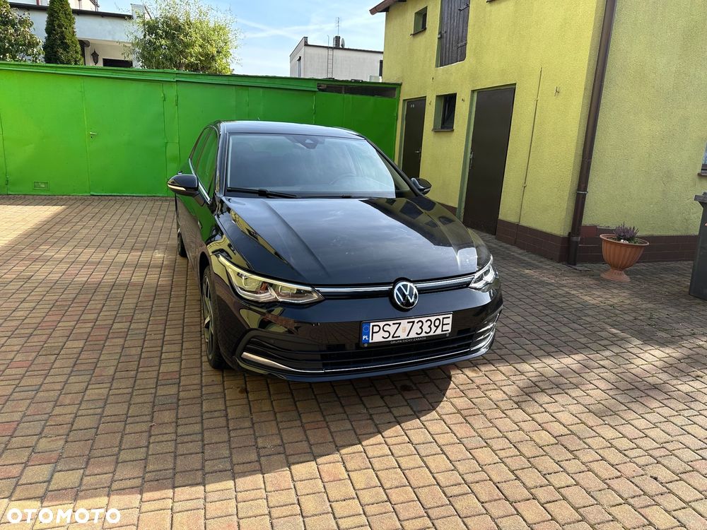 Volkswagen Golf - 1