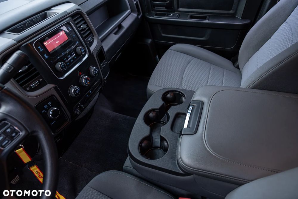 RAM 1500 Quad Cab Sport - 26