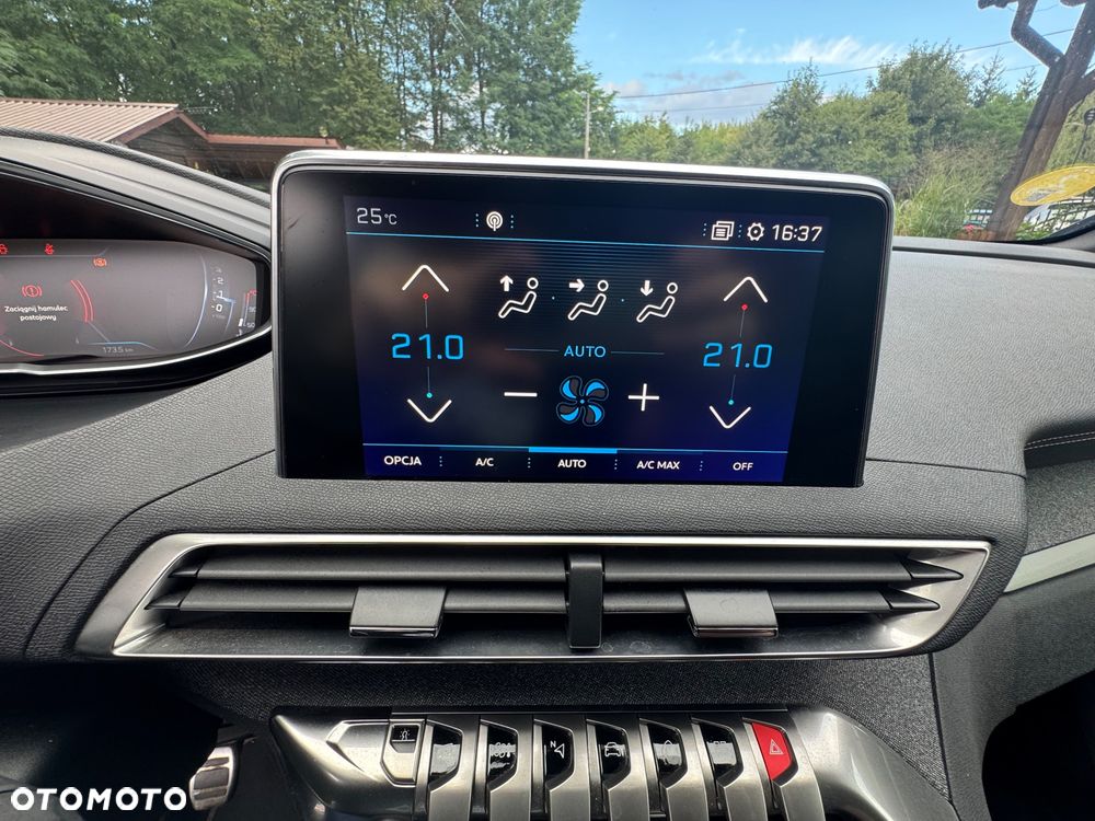 Peugeot 3008 1.5 BlueHDi Allure S&S - 32
