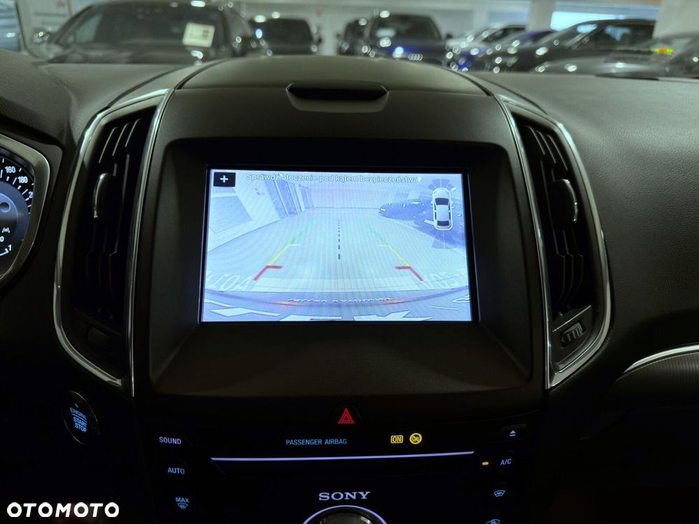 Ford S-Max - 14