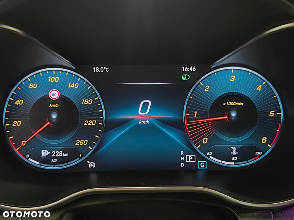 Mercedes-Benz GLC 220 d 4Matic 9G-TRONIC AMG Line - 28
