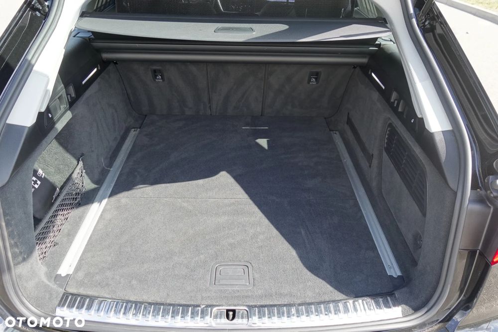 Audi A6 Avant - 16