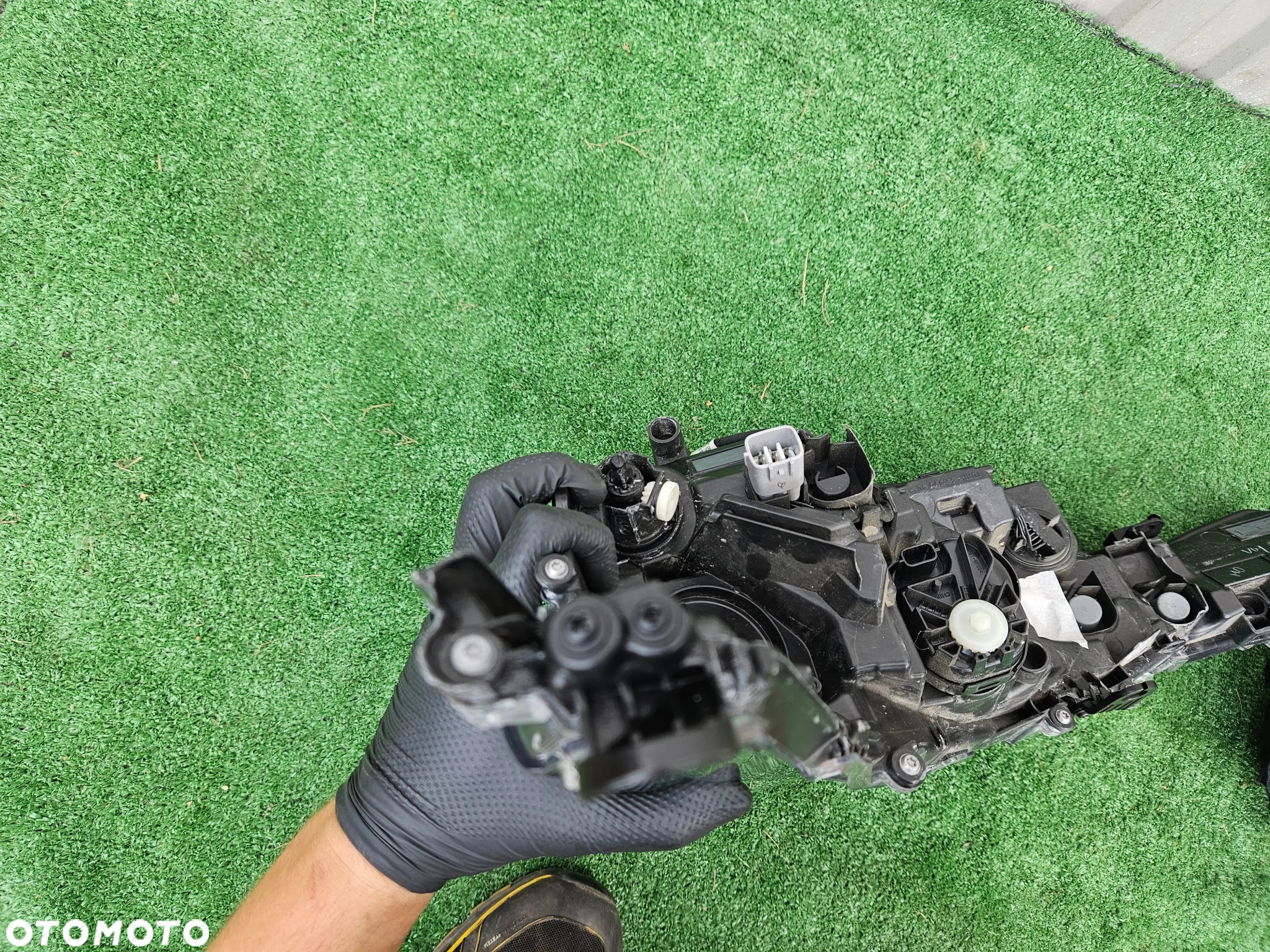 LAMPA PRAWY PRZÓD FULL LED TOYOTA COROLLA E21 HB KOMBI 19R- - 9