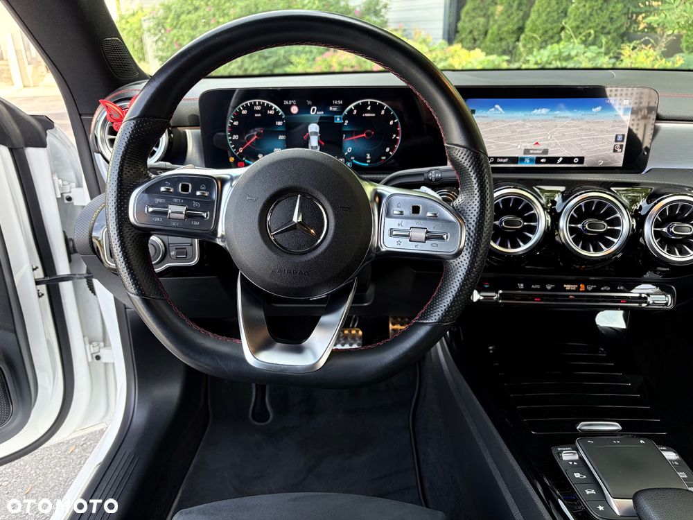 Mercedes-Benz CLA 200 AMG Line 7G-DCT - 22