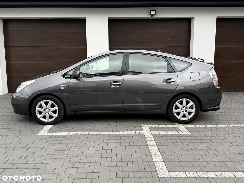 Toyota Prius 1.5 VVT-i Sol - 3