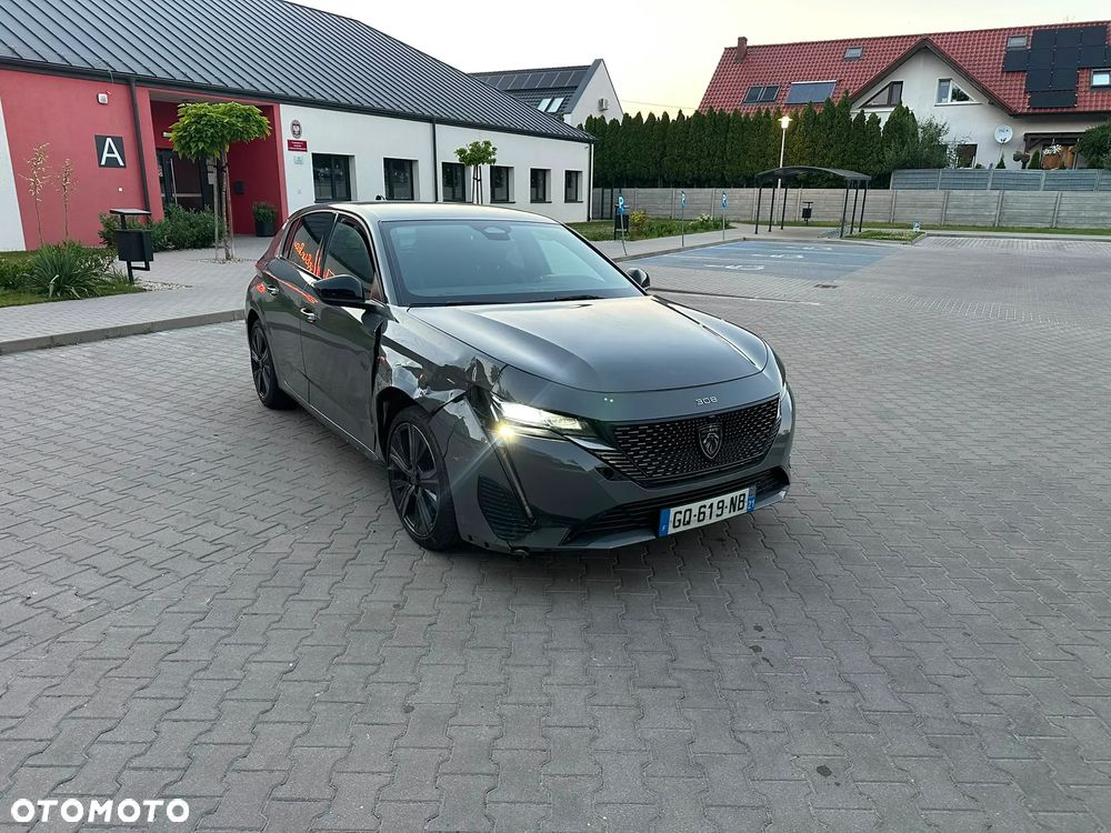 Peugeot 308 PureTech 130 EAT8 GT - 18