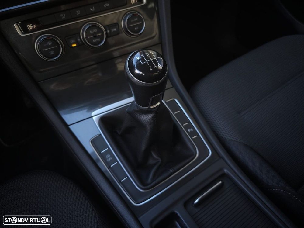 VW Golf 1.0 TSI Life - 18