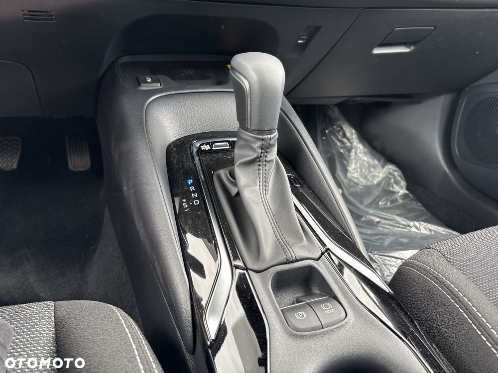 Toyota Corolla 1.8 Hybrid Comfort - 18