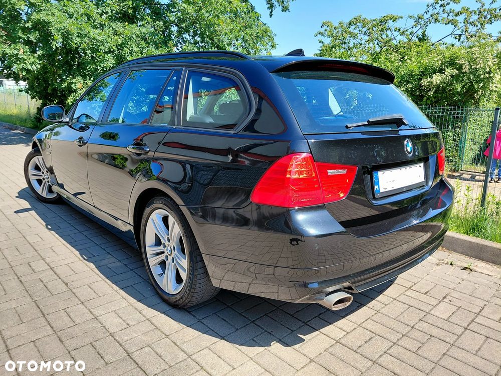 BMW Seria 3 320d DPF Edition Sport - 6
