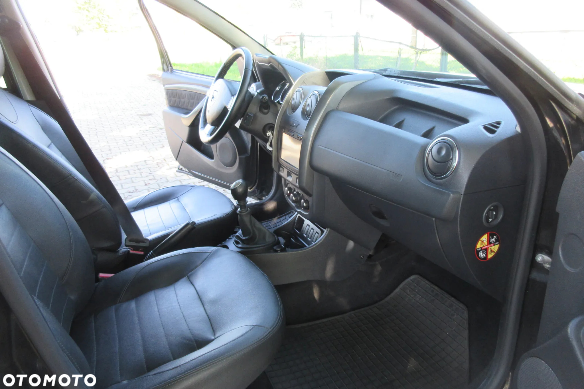 Dacia Duster 1.2 TCe Laureate - 24