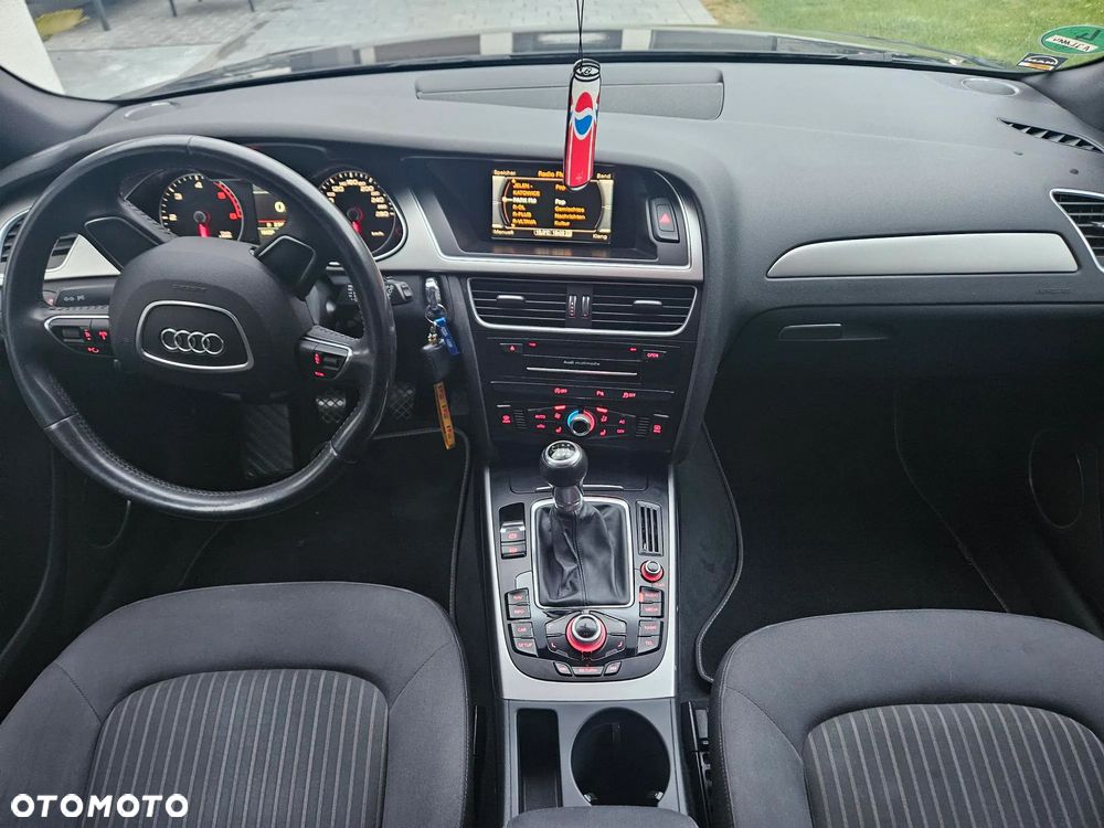 Audi A4 Avant - 11