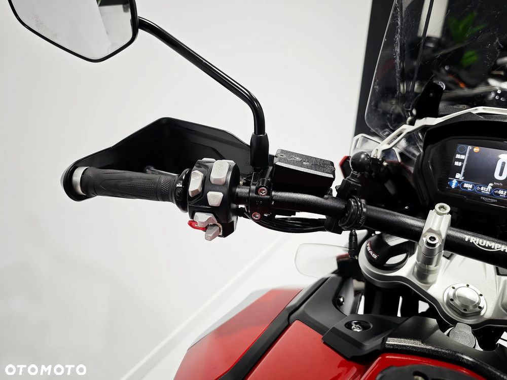 Triumph Tiger - 16