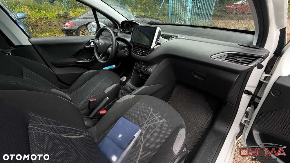 Peugeot 208 1.2 VTi Style - 39