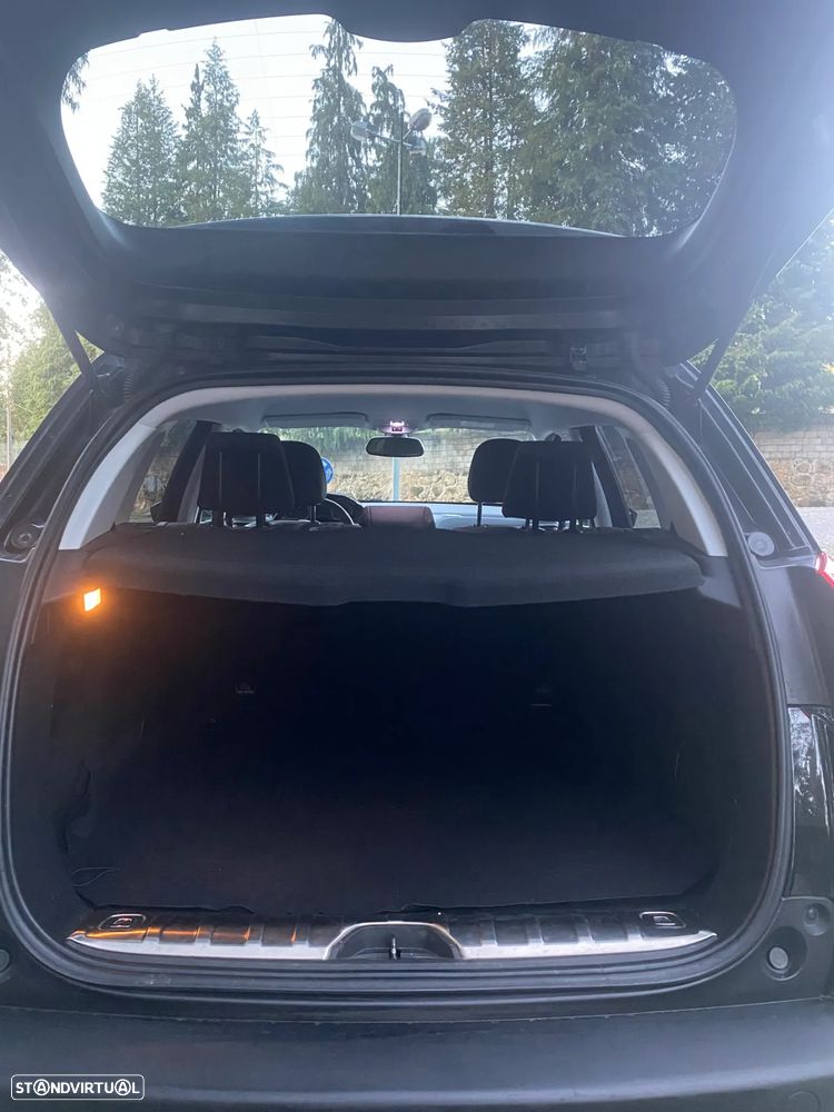 Peugeot 2008 1.2 PureTech GT Line - 4