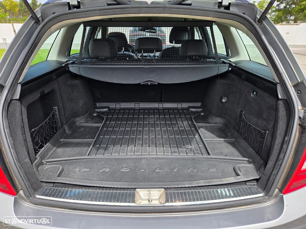 Mercedes-Benz C 180 CDi Avantgarde BlueEfficiency - 12