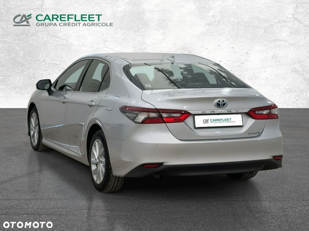 Toyota Camry - 7