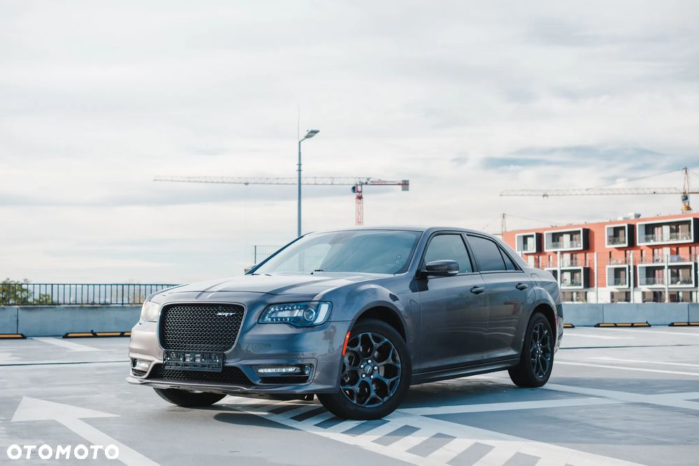 Chrysler 300s - 3