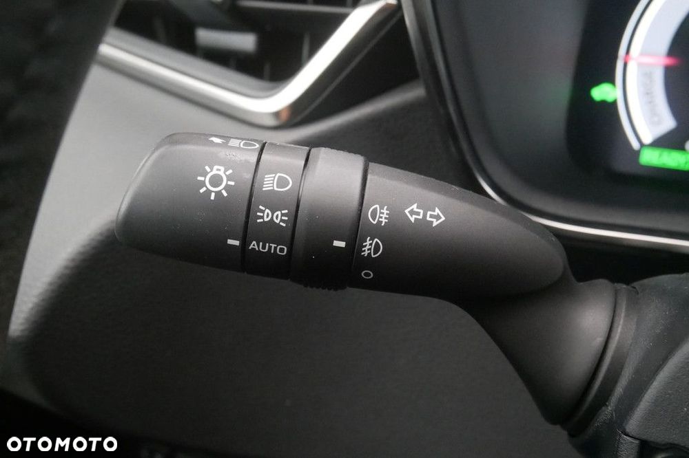 Toyota Corolla 1.8 Hybrid Comfort - 26