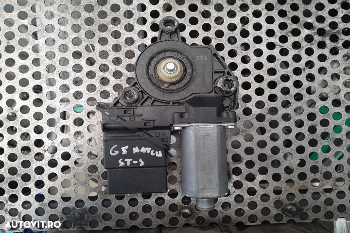 Motoras macara geam spate stanga 0130821431 Volkswagen VW Golf 5 [200 - 3