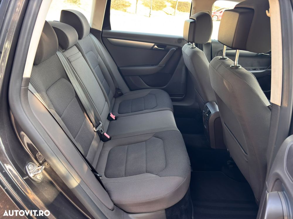 Volkswagen Passat 1.6 TDI BlueMotion Technology Comfortline - 9