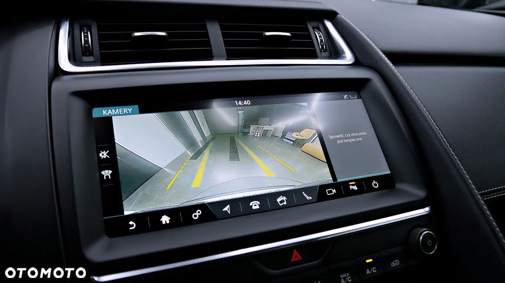 Jaguar E-Pace 2.0 i4P AWD R-Dynamic - 21