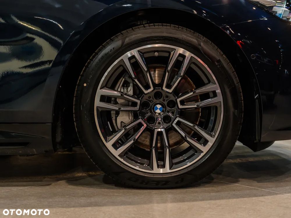 BMW Seria 5 550e xDrive PHEV M Sport - 4