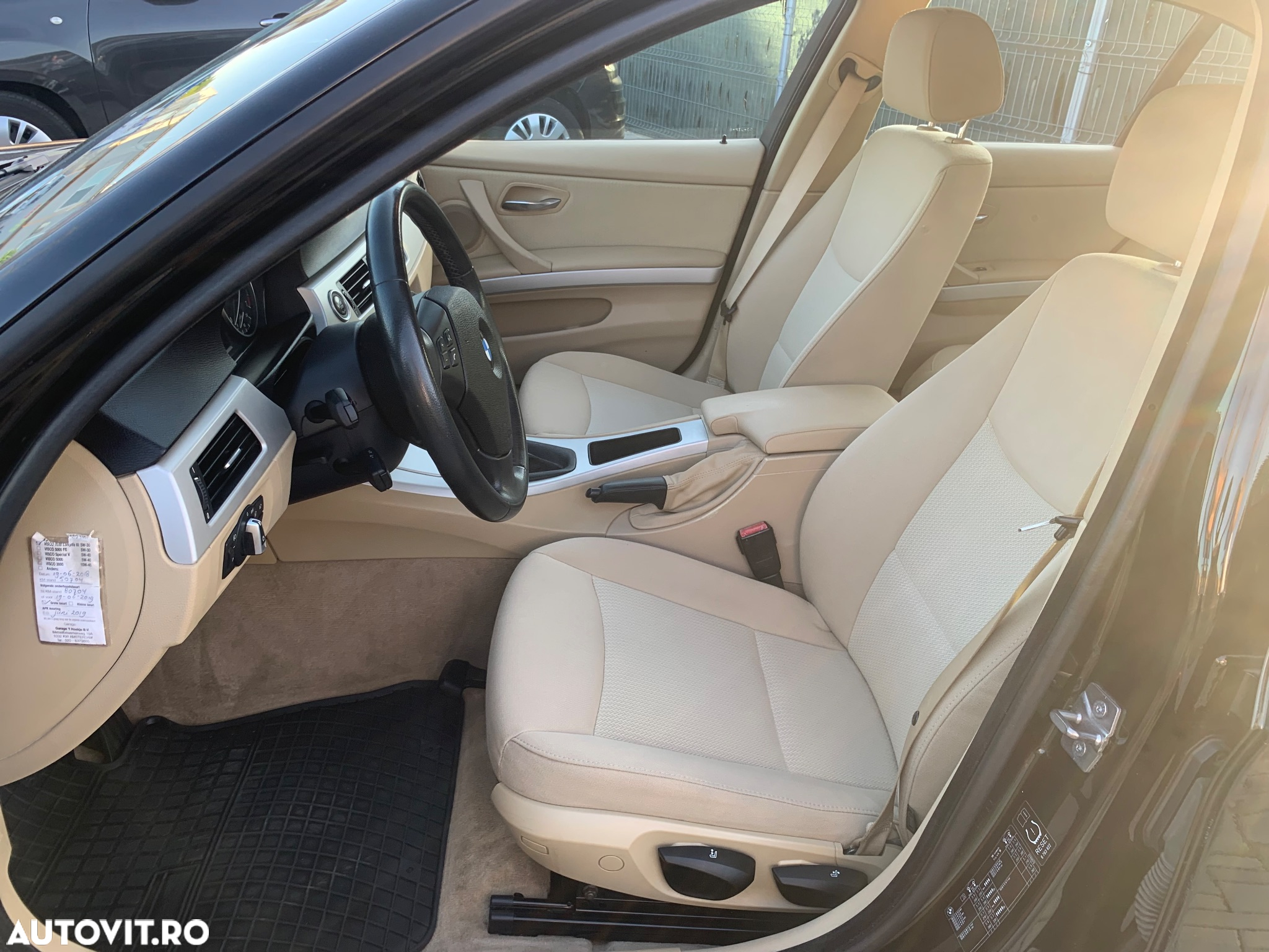 BMW Seria 3 318i - 9