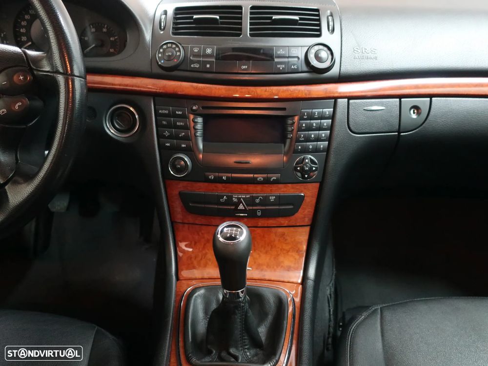 Mercedes-Benz E 200 CDi Classic - 19