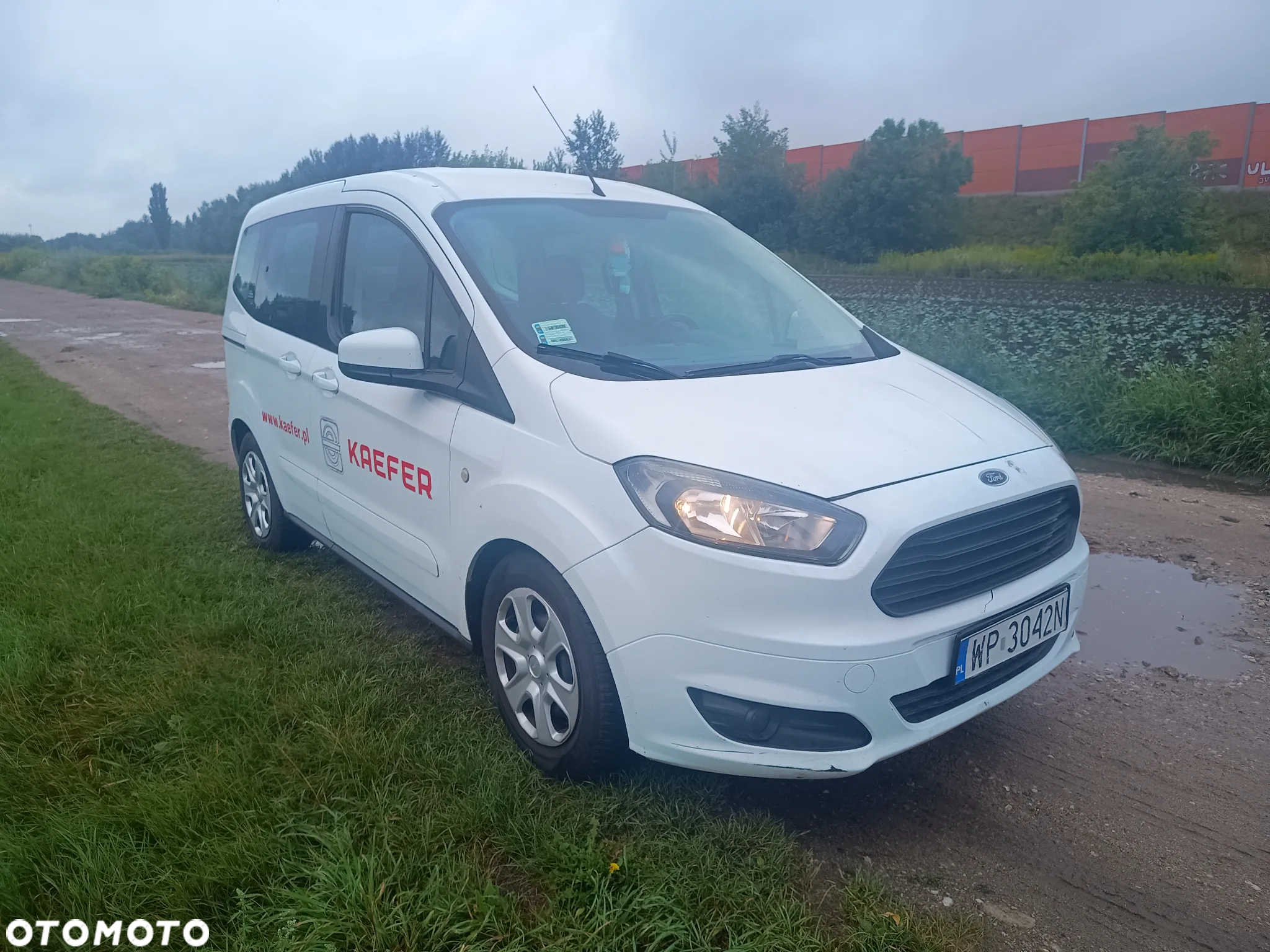 Ford Tourneo Courier 1.5 TDCi Trend - 9