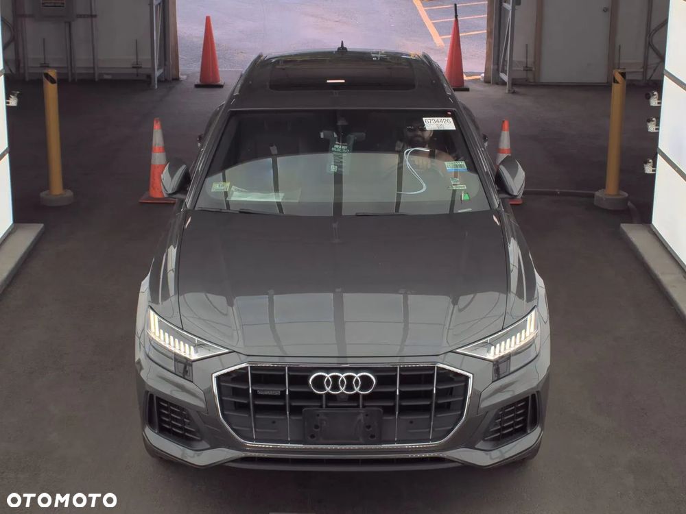 Audi Q8 55 TFSI quattro tiptronic - 3