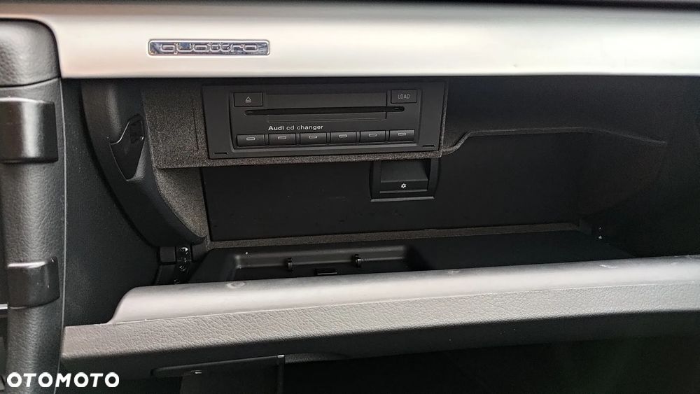 Audi A4 Avant 1.9 TDI quattro - 16