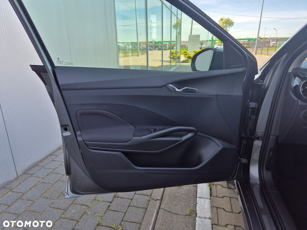 Skoda Fabia 1.0 TSI Drive DSG - 15
