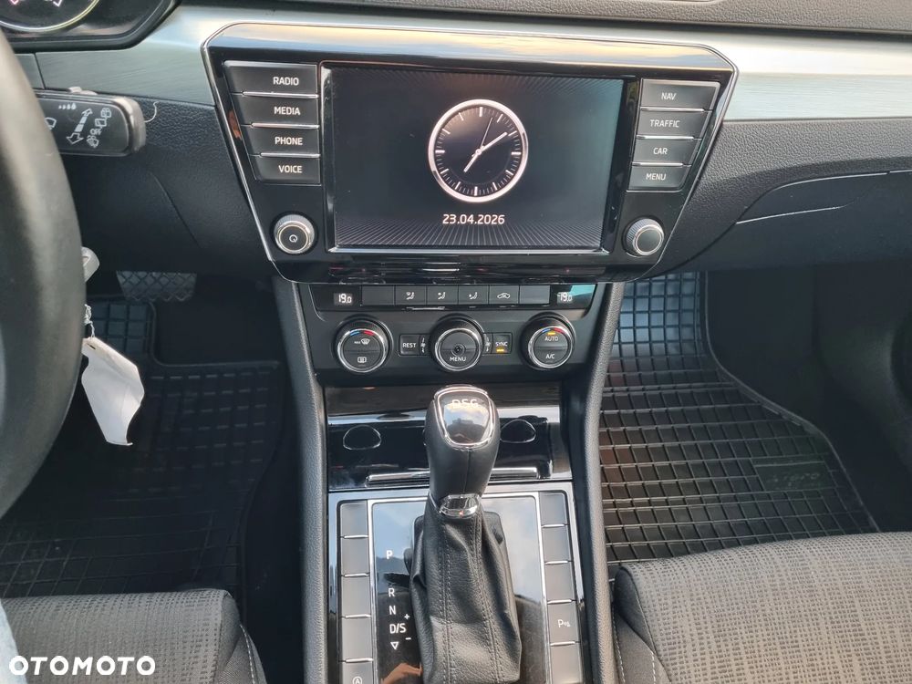 Skoda Superb 1.6 TDI DSG Style - 15