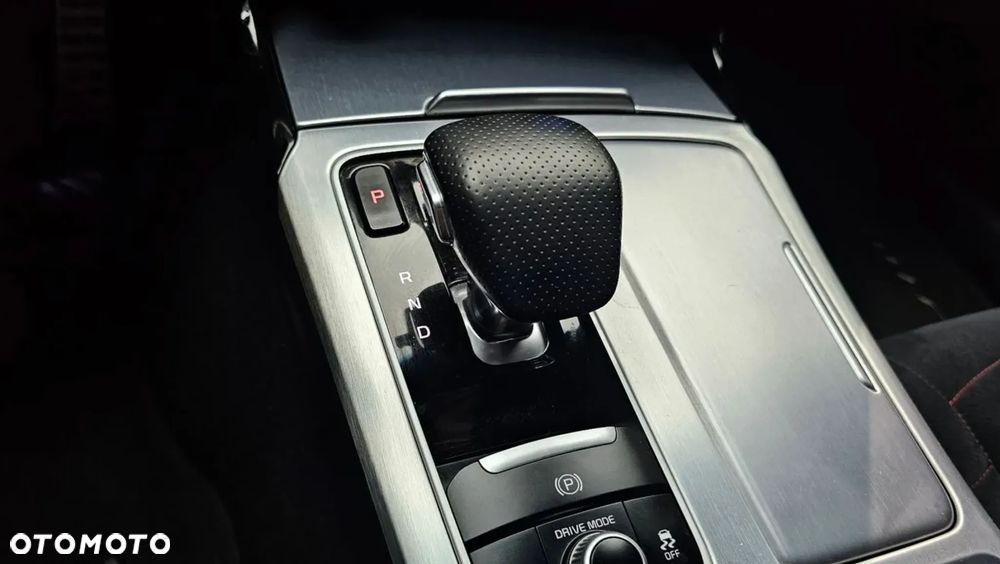 Kia Stinger - 14